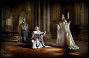 Marcos Ruiz, Fernando Rebanal y María Hoz (Magdalia Medieval) en Villálcazar de Sirga. Fotografía de Ánsola.